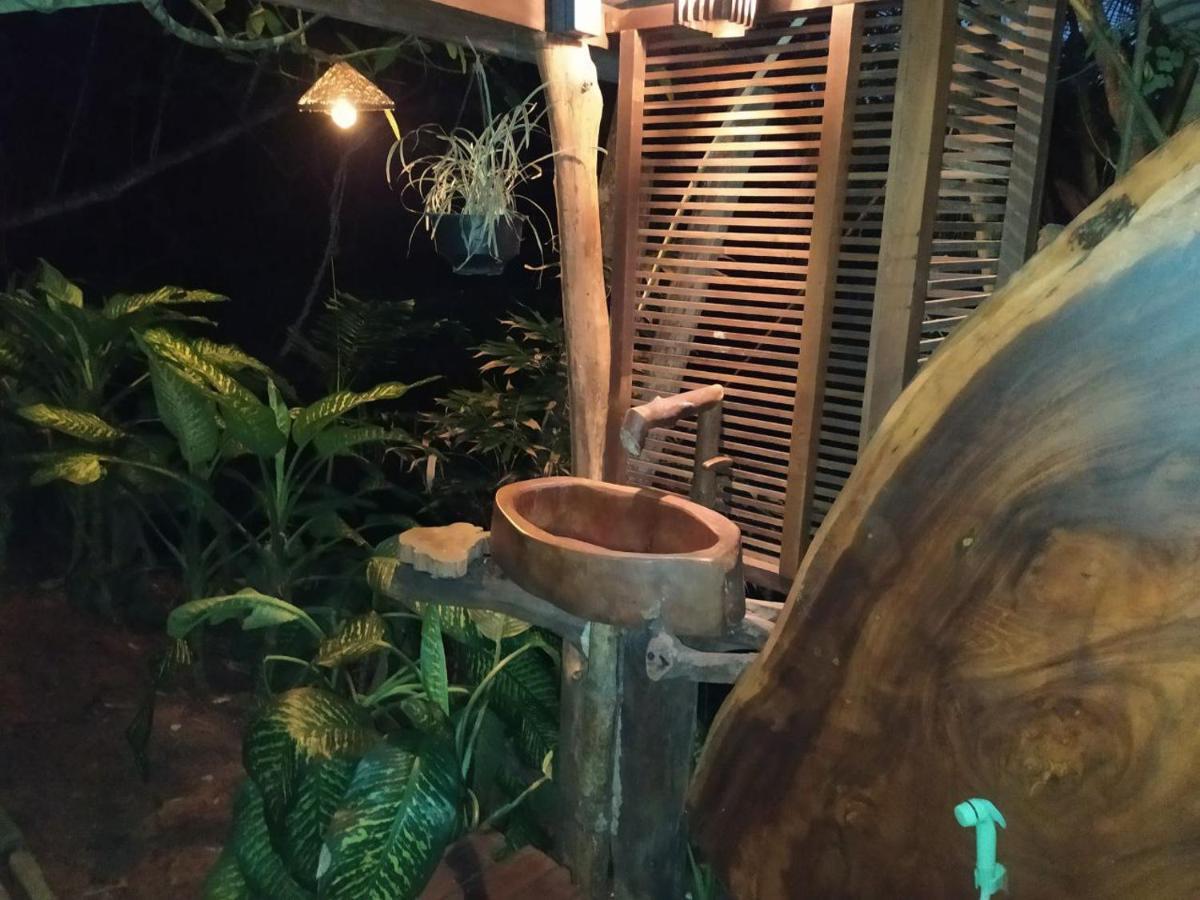 Ts2W See More Beach Treehouse Matara Bagian luar foto