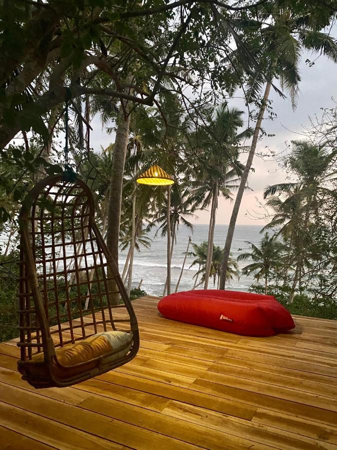 Ts2W See More Beach Treehouse Matara Bagian luar foto