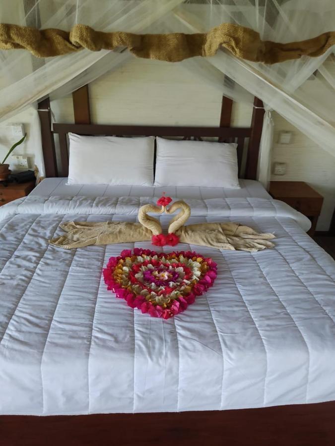 Ts2W See More Beach Treehouse Matara Bagian luar foto